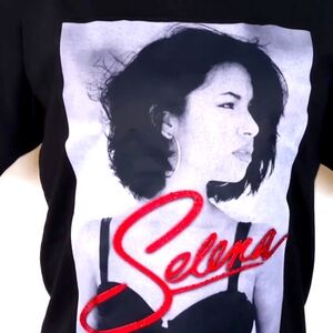 Selena Quintanilla t-shirt L